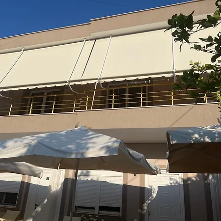 Fatos 2 -apartments Near The Apartment Vlore