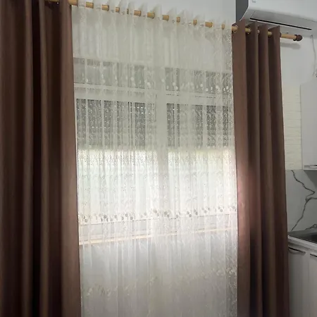 Roel 2 -apartments Daire Avlonya