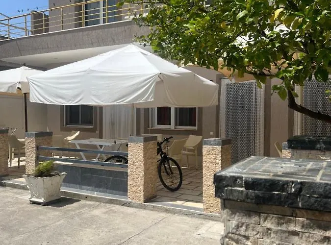 Apartamento Roel 2 -apartments *