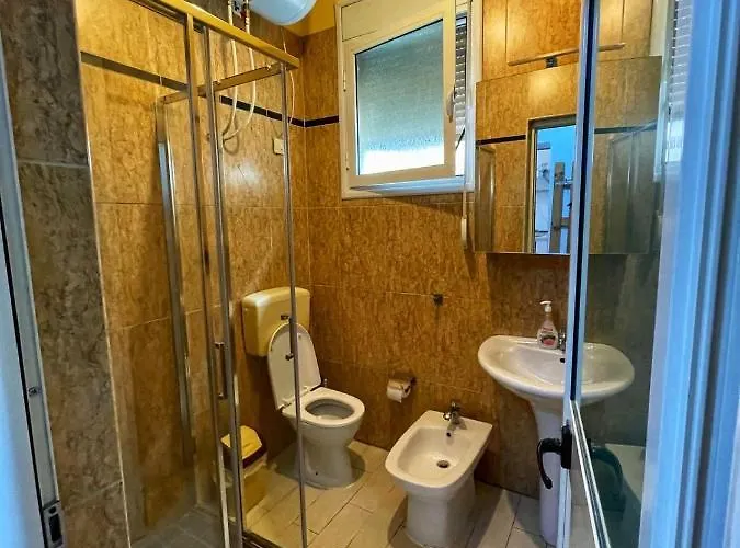 Roel 2 -apartments * Vlorë