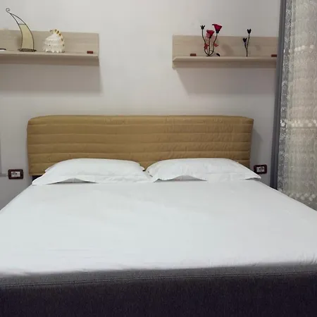 Roel 2 -apartments * Влёра